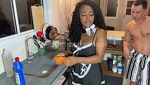 fudendo no pelo empregada sexy latina -assista completo no sheer-