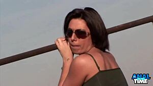 Tiziana swallows giorgio's cum