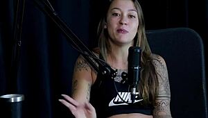 Veja a Entrevista Safada e Cheia de Putaria com a Flor de Damiana com Vovô Moai no Porn Cast Brazil - Parte 2 Watch on Sheer Red