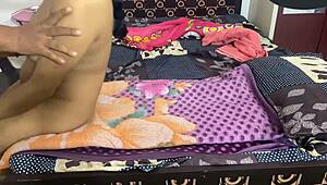 Big Pussy Babe in Homemade Amateur Sex