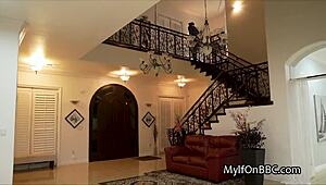 HUGE BBC FOR BORED COUGAR AT HOME! She screams, 'Yes, fuck me harder in doggystyle!'