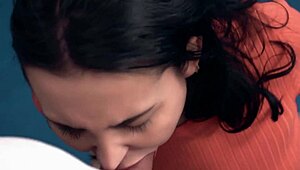 Slovenská kráska Freya Dee sátá a šuká spolubydlícího obrovský kokot v hostelu