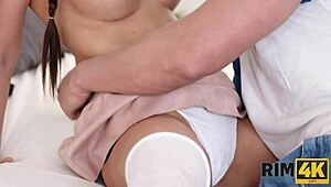 Rim4k guy gives cunnilingus and gets anus licked