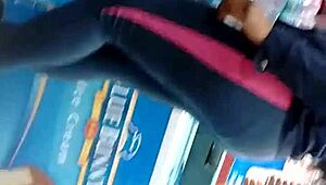 hey, vid from 20160325, hidden leggings ass in retro candid style! 📹