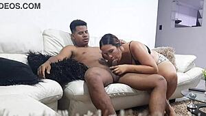 Estamos Viendo Peliculas Juntos Y La Muy Zorra Empieza A Chuparme La Polla Parte 1