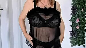 granny mariaolds casually strips in black lingerie