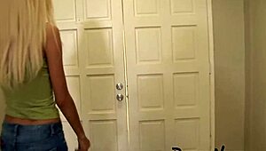 Horny Amateur Gets A Facial From A Bbc