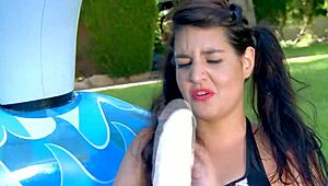 Latina amateur Carmina orders ass fucking and gaping