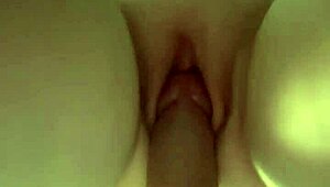 Rubbing this fat cock between juicy lips 😏💦