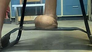 Big hankeys rides dildo on bouncy sex chair 😍