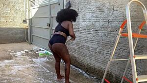 Neighbor offers pussy instead of ladder, requests facial cumshot