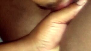 He LICKS the JUICY PUSSY of the BLACK BBW woman deliciously during homemade massage