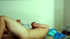 لاتينية طالبة مص زب للدرجات سنة سعيدة!