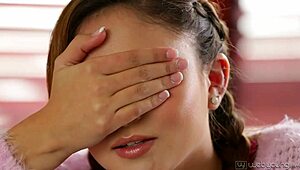 Ariana marie and samantha hayes lick pussies and orgasm at webyoung