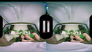 poison ivy xxx cosplay vr with a stunning redhead in the garage