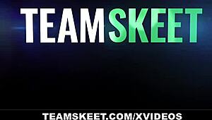 Sensual asian alexia anders achieves everything on her knees