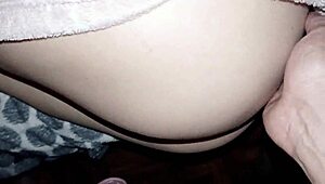 xxx la vecina de mi mejor amigo quiere jugar conmigo