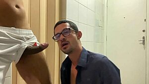 Na Hora Do Tes�o Rasguei A Roupa Do Passivo E Ele Foi Embora De Cueca