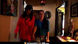 Milf fucks hot best friend 😍