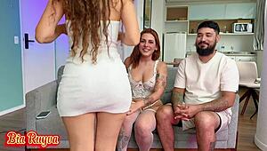 essa putinha de 18 anos adora falar putaria