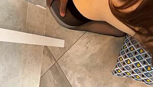 my white workmate craves my black shafft and gives nasty hed