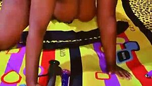 Sundaydogood614 shows shaved pussy in homemade update