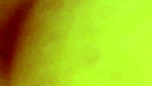 Latina creampie in hotelkamer