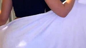 Brazilian Beauty Performs Twerking In Bathtub And Bedroom Show