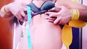 Desi Housewife Fucks Tailor With Dirty Talks