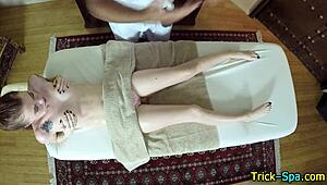 Amateur Babe Back Rubbed