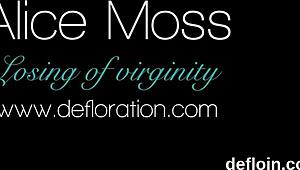 Tight virgin's natural snatch gapes during hardcore defloration.