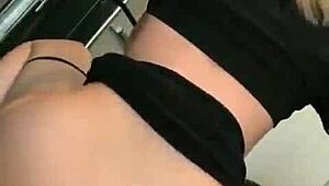 i cant beleive this nalgona's sentones feel so amazin on my face