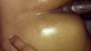 Nalgas Aceitosas De Prostituta