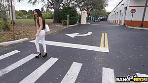 Spreading Pussy For Cash, What A Deal