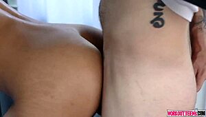 Demi lopez works out her pussy hard