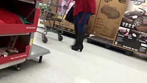 1 Candid Mom Shopping