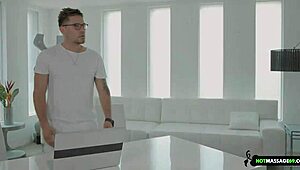 Loves teen 18+s pussies