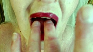 DAWNSKYE1962 SENDS PINK PANTIES TO NICK IN THIS UPDATE!