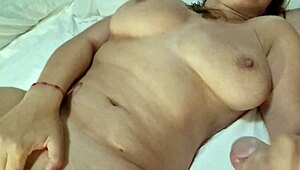 Mamada Casera With Homemade Blowjob And Handjob Leading To Creampie