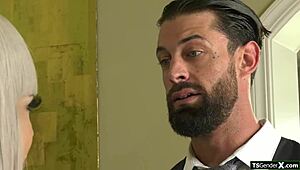 Teen shemale itzel saenz craves bareback anal