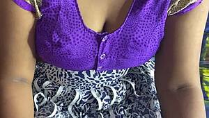 Spor Salonunda Tanıştığım Sıcak Bihari Bhabhi'yi Parmaklayıp Fışkırtarak Tutkulu Sikdim