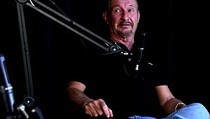 gravou com o ted o ex-presidente getúlio vargas é primo da mãe quer comer as novinhas e fez o sofá na mansão - carlos urach watch on sheer red