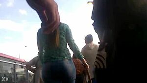 Amateur moves her big ass in HD outdoors