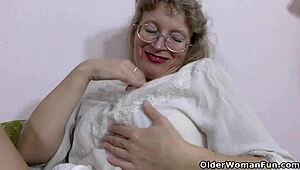 i, grey-haired gilf zosya from russia, finger fuck my pussy