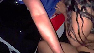 Fila no estacionamento pra comer a mulher do corno