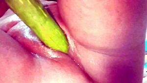 Desibhabhi, sex today my pussy is very tight i applied oil and got fucked!