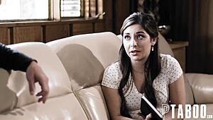 Keira croft gives blowjob to jessy jones