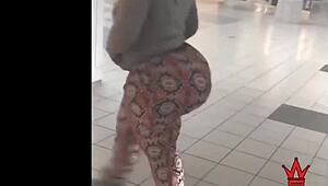 And The Ass Was Fat With Silly Licks