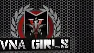 Huge Boobed Siri Pornstar Tongue Teases Hot Dixie Comet & Kimberly Kane