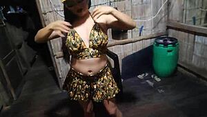 polemico suceso indescriptible madrastra militar decide hacer porno casero despues de que pidio aumento de sueldo en su trabajo y no se lo concedieron porno real casero